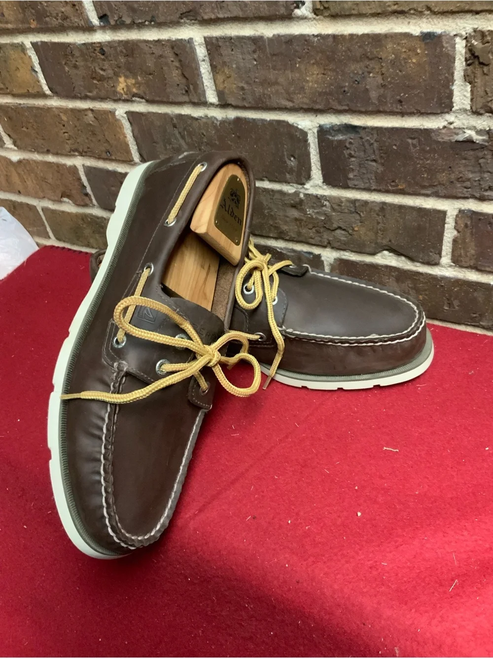 Men's Brown Leather Boat Shoe with Contrasting Tan Laces